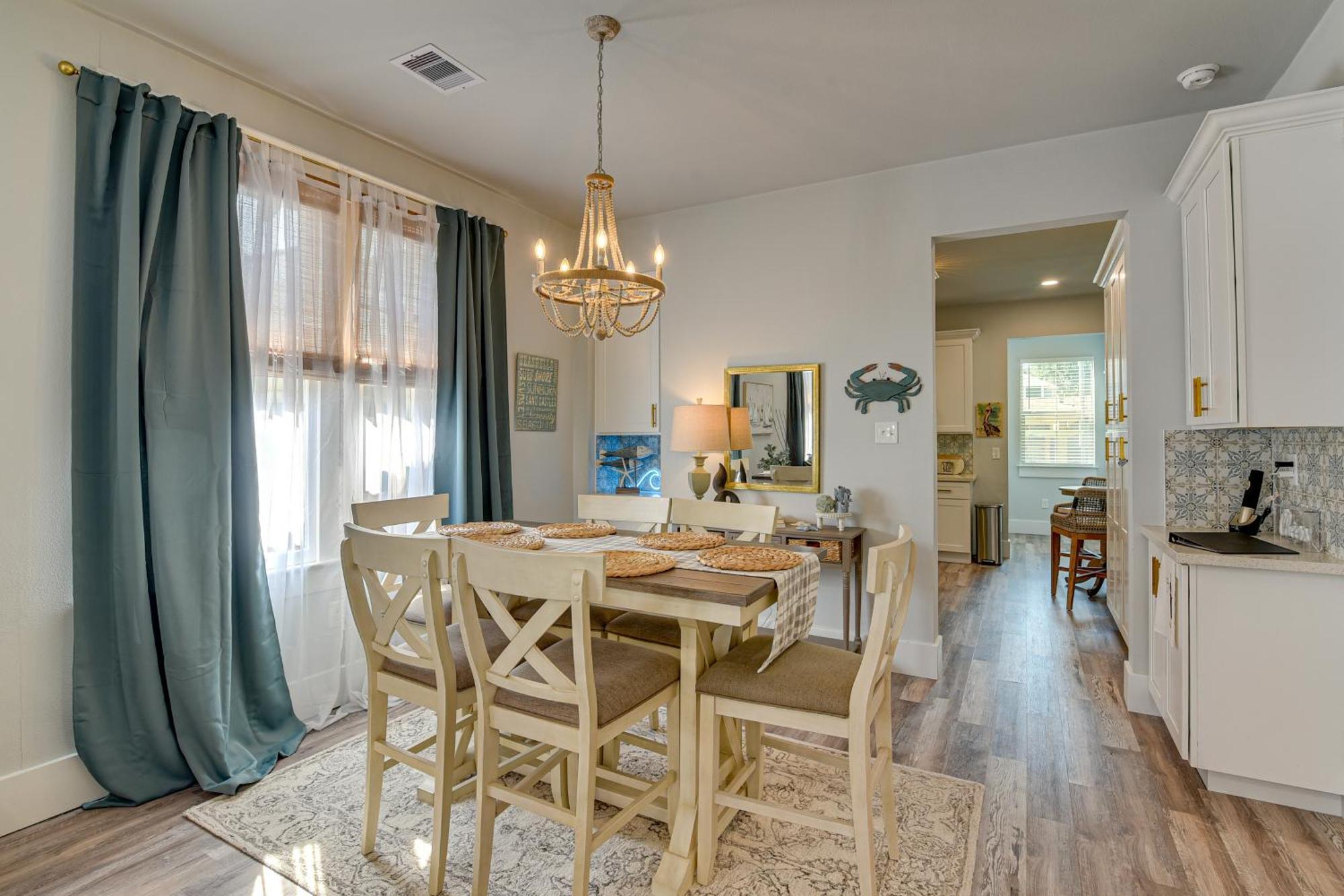 Walk To Galveston Beach Texas Home With Fenced Yard Екстер'єр фото
